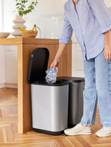 ROTHO Tretabfallsammler RIBO 35 l mit verstellbarem Müllbeutelhalter, silber/schwarz
