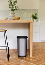 ROTHO Tretabfallsammler RIBO 35 l mit verstellbarem Müllbeutelhalter, silber/schwarz