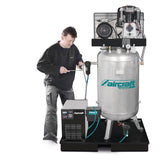 Aircraft AIRPROFI Stationärer Kolbenkompressor mit Kältetrockner, Feinfilter, Kondensataufbereiter zur Öl-Wasser-Trennung und automatischem Kondensatableiter 853/270/10 VKK | Art.-Nr. 2024812KK