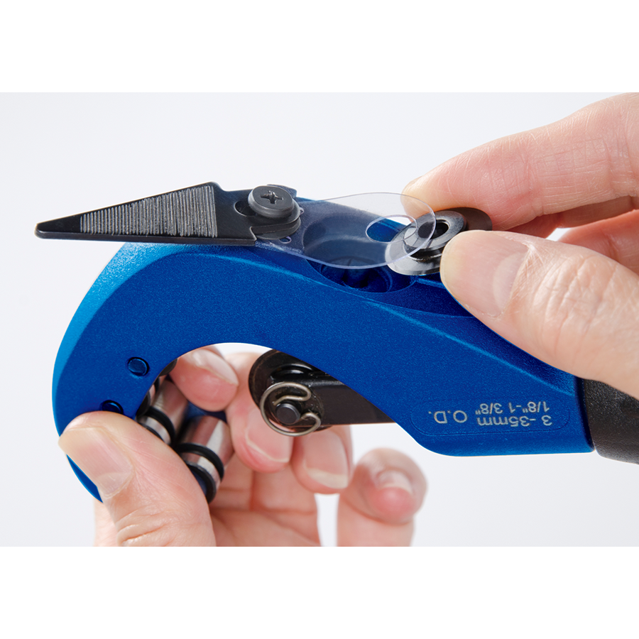 KING TONY Profi-Werkzeuge - Ratschen-Rohrschneider 3-35mm 7914A35