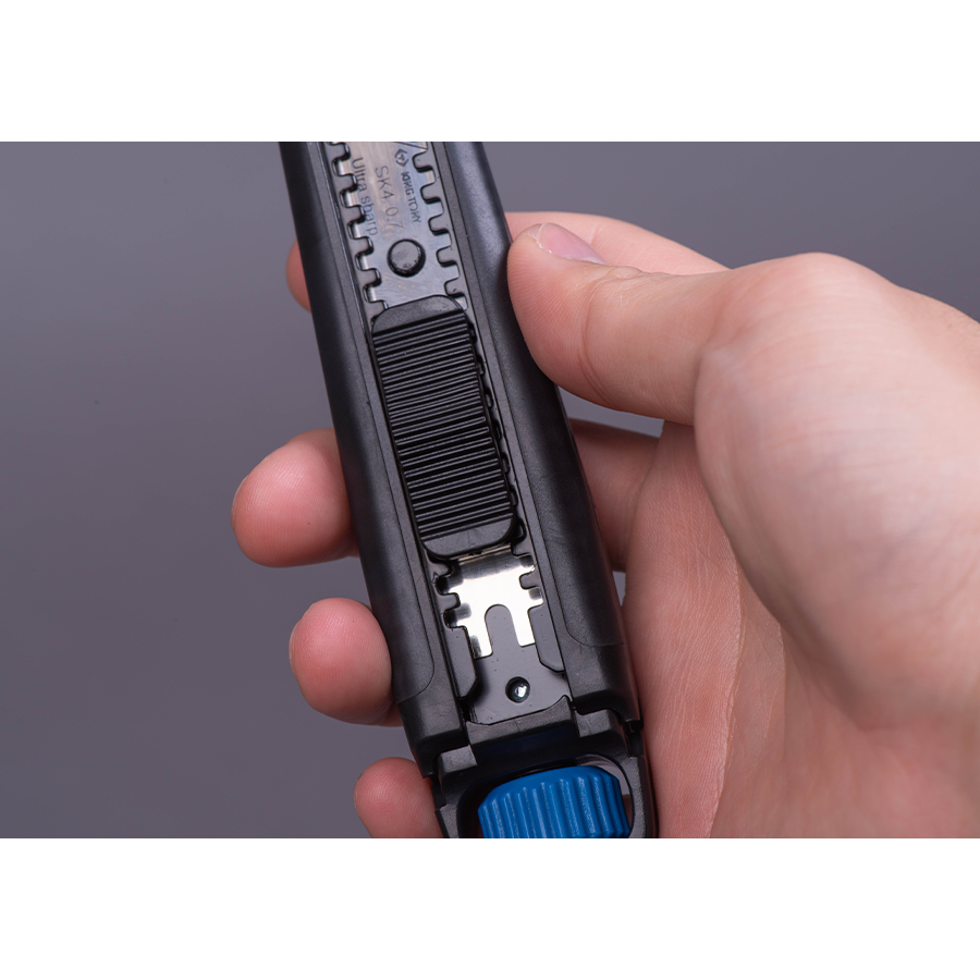 KING TONY Profi-Werkzeuge - Universal-Messer mit Abbrechklingen 797707