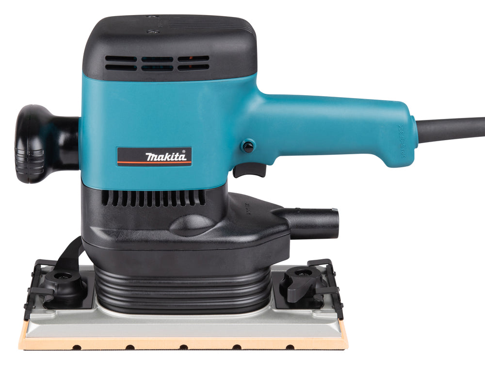 Makita Schwingschleifer | 600 W Motor & 115 x 229 mm Schleifplatte - 9046J