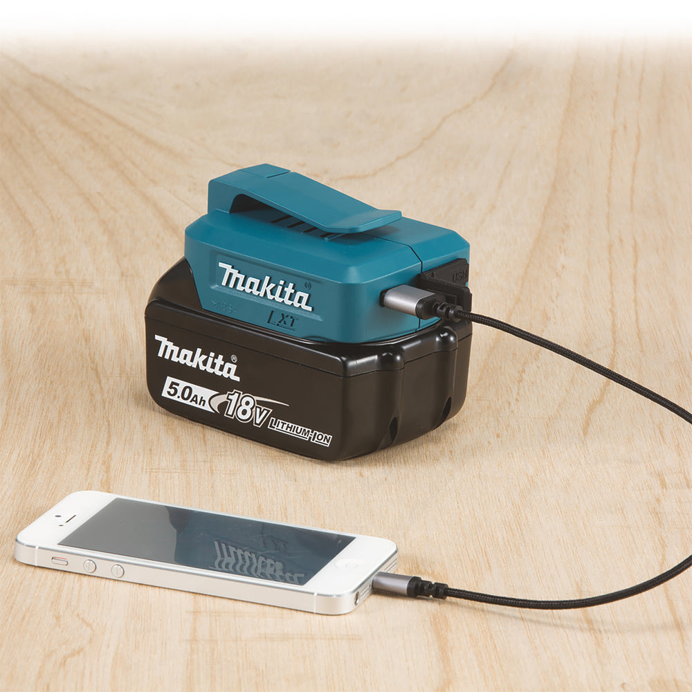 Makita Akku-USB Adapter | mit 2 USB-A Anschlüssen & Gürtelclip - DECADP05