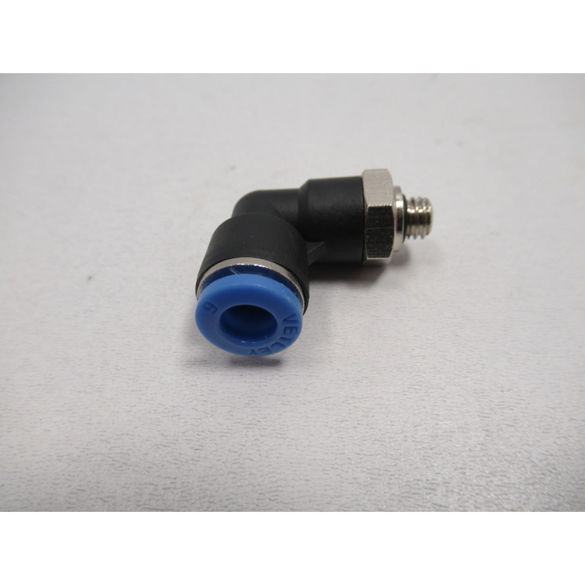 Aircraft L-Steckverschraubung M6 für Ø6mm Leitung - Art. 020148820