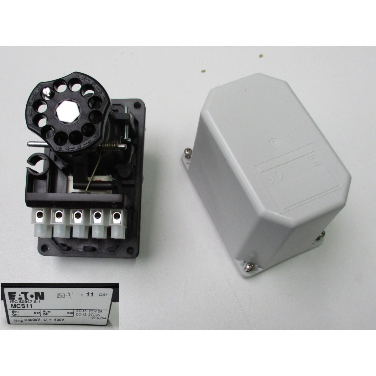 Aircraft Druckschalter A-RS Serie / MCS 11 00276 / 0-11BAR - Art. 020700276