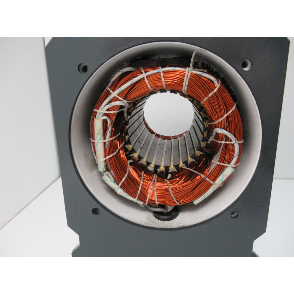 Optimum Gehäuse GU20/20P / 400V RAL9016 SM-0310152016 - SM.P-0310152016