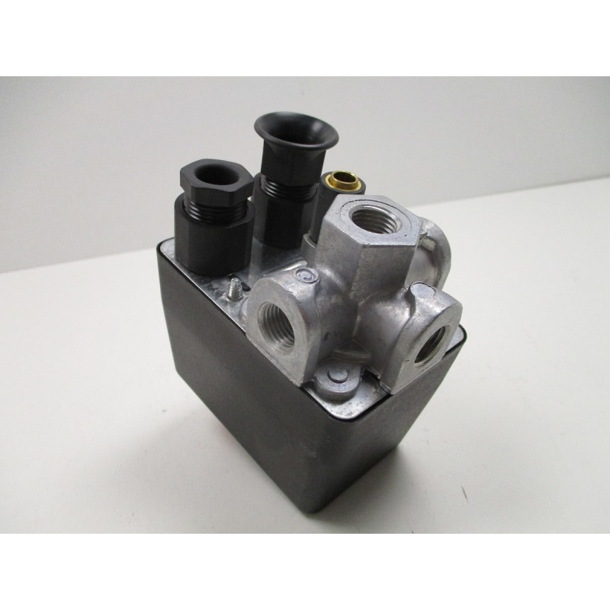 Aircraft Druckschalter Condor MDR 1/11, 230V inkl. Entlastungsentil AEV-S - Art. 0321071000