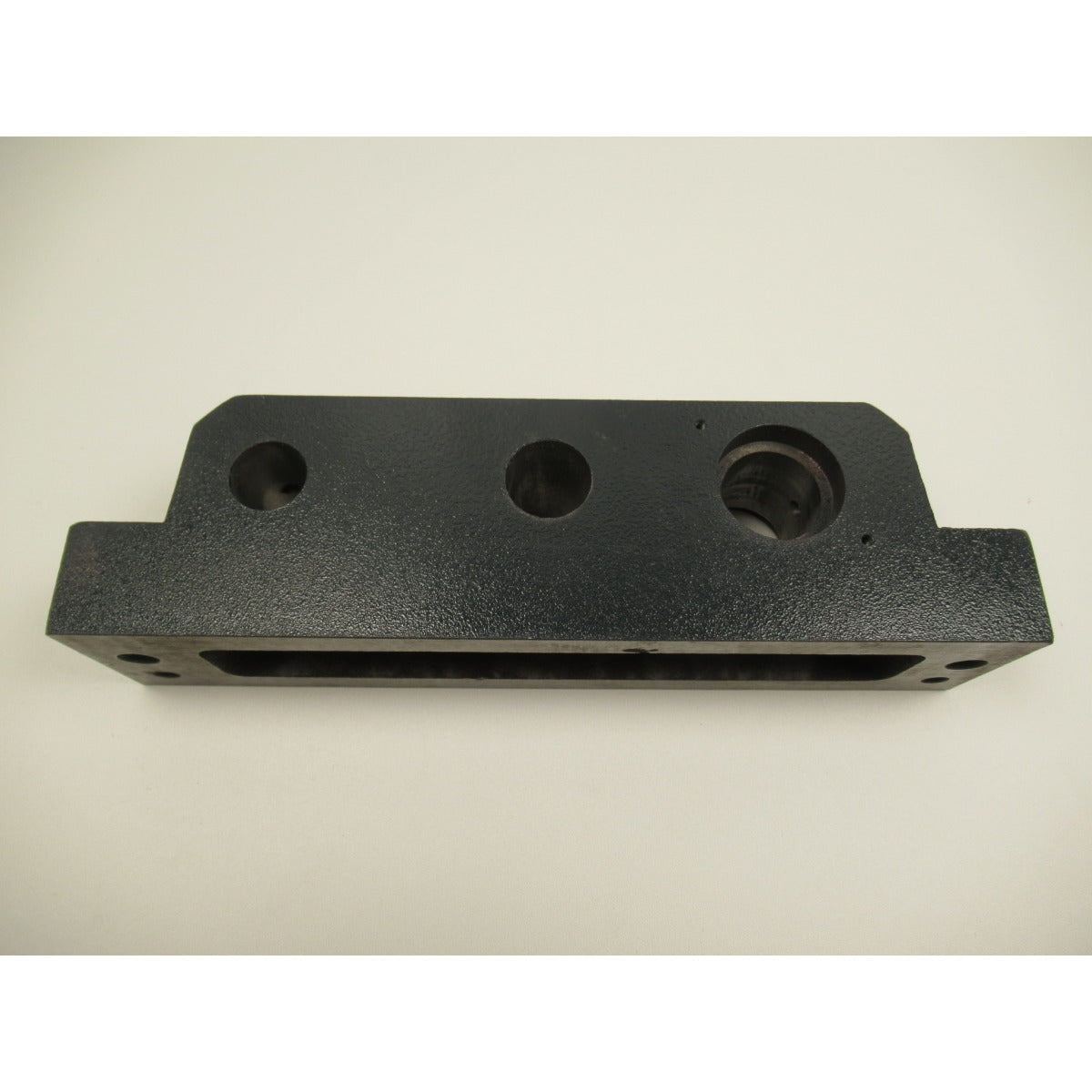 OPTIMUM Halterung D460  RAL7016 SM-03402100809