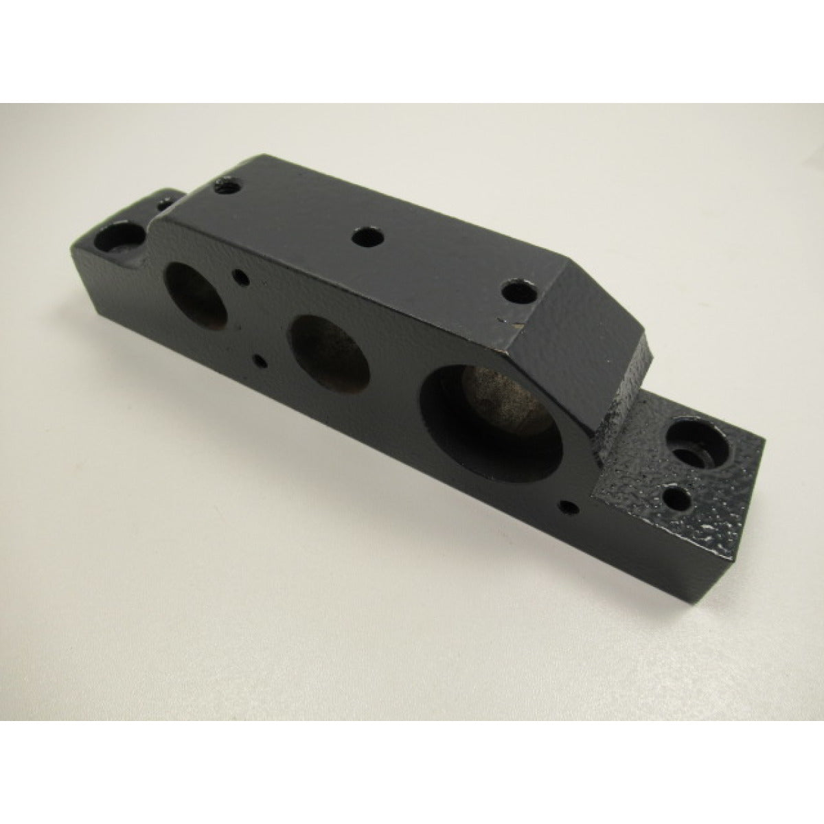 OPTIMUM Halter D560/TU5620V  RAL 7016 SM-03402615826