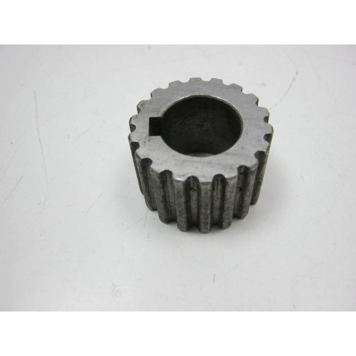 OPTIMUM Zahnriemenscheibe D210/240/250/TU2304/V  Z18 / für E-Motor – Version 1 SM-03420321123