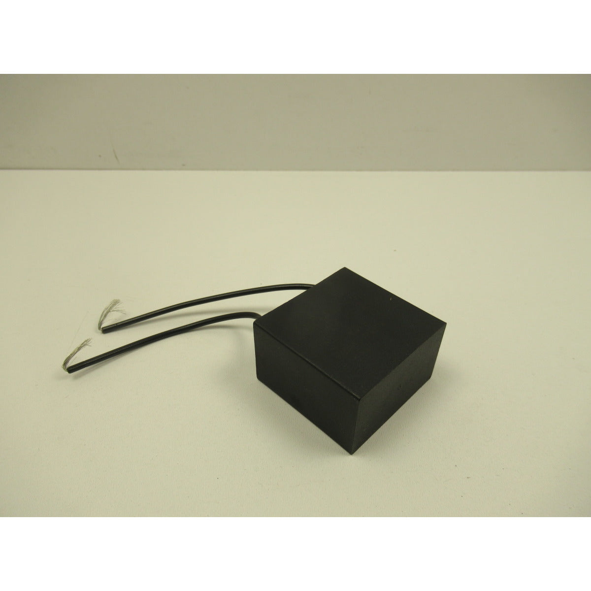 UNICRAFT Kondensator MVT 200 P 12µf – Modell 1 SM-0626102109 - SM.P-0626102109