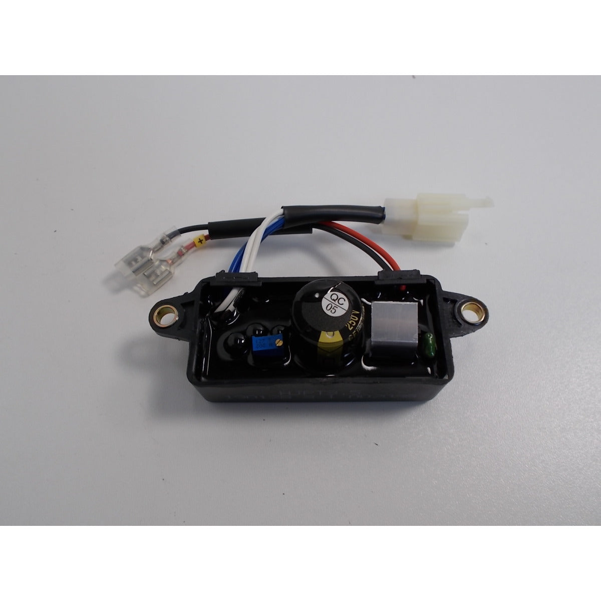 UNICRAFT AVR Regler PG-E 30, SRA #20044-00093-00 / 2,5kW SM-06702004400093 - SM.P-06702004400093