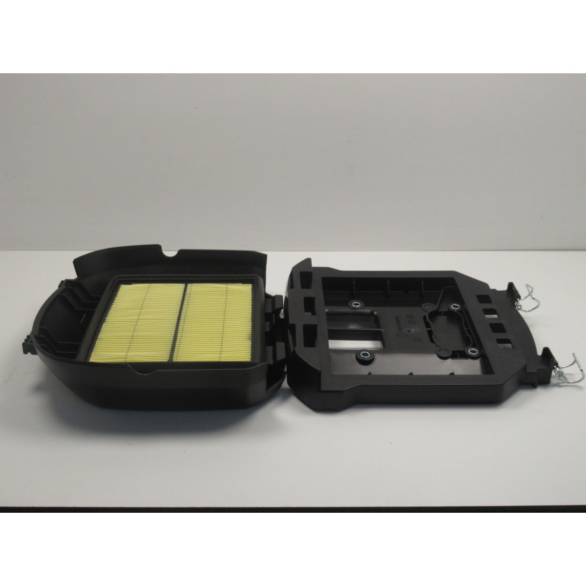 UNICRAFT Luftfiltergehäuse PG-E 100 TEA Motor SM-06706100E80 - SM.P-06706100E80