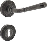Intersteel Rosetten-Drückergarnitur Helena Zamak F3 Messing PVD für DIN links/rechts