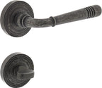 F77 / getrommelt / WC / F77 grau