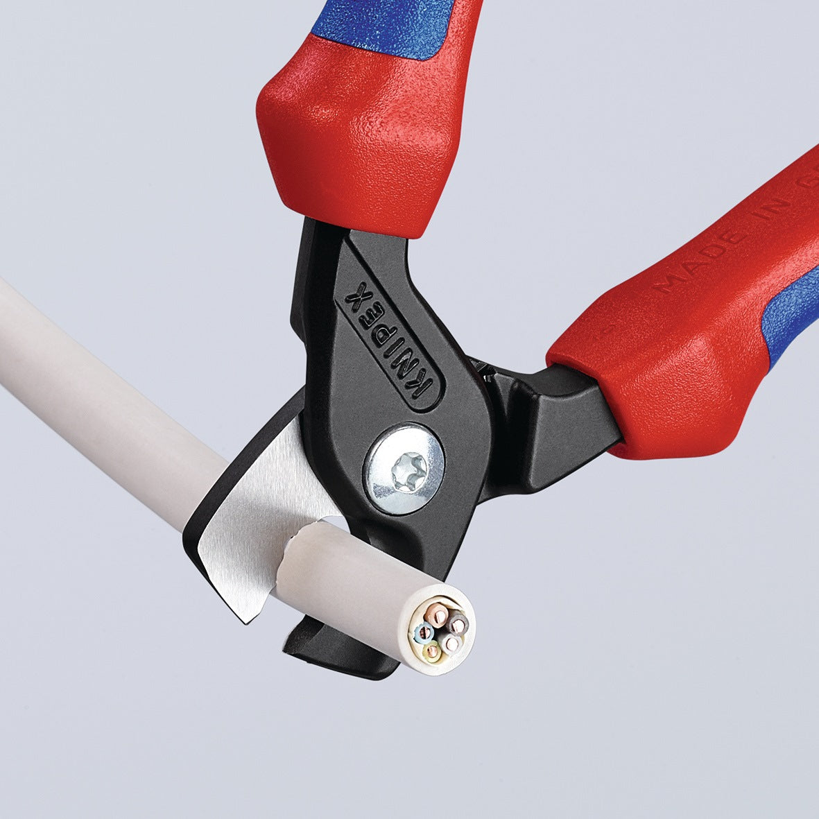 KNIPEX Kabelschere 160 mm mit Kunststoffüberzug – schneidet bis zu 40 % leichter