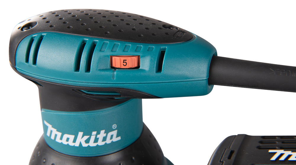Makita Exzenterschleifer | 123 mm Schleifscheibe, gummierte Handgriffe & Staubabsaugung - BO5031J