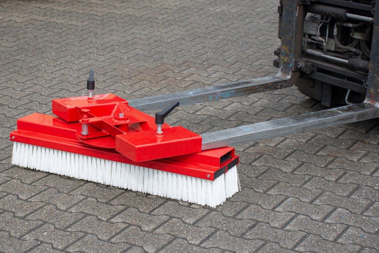 BAUER Südlohn Gabelstapler-Kehrbesen Typ SKB 100 RAL 3000 Feuerrot - Art.-Nr. 4494-03-0000-2
