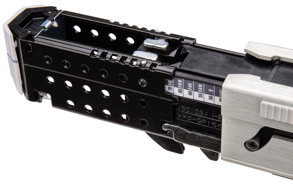 Makita Akku-Magazinschrauber 18V | für gegurtete Schrauben 45–75 mm - DFR750RTE