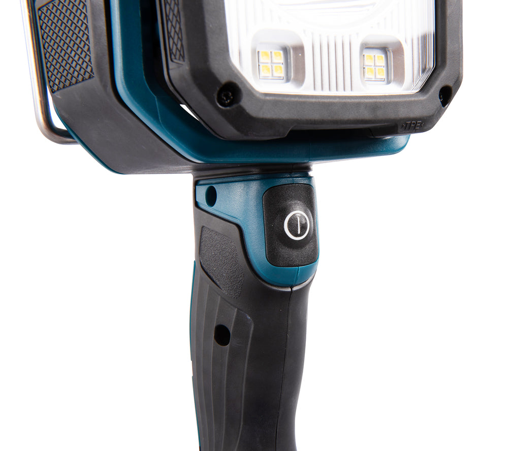 Makita LED-Akku-Handstrahler 18V | 1.250 lm, 640 m Reichweite & bis zu 10 Std. Leuchtdauer - DEBDML812