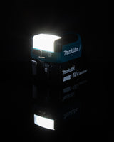 Makita LED-Akku-Taschenlampe – 3 Leuchtmodi, USB-Port & kompaktes Design (18V LXT) - DML817