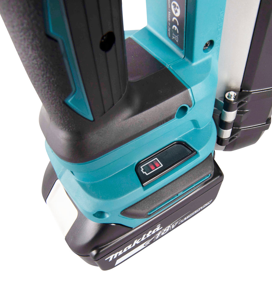 Makita Akku-Bandsäge 18V – bürstenlos, regelbare Geschwindigkeit, bis 66 x 66 mm Schnittkapazität - DPB183Z