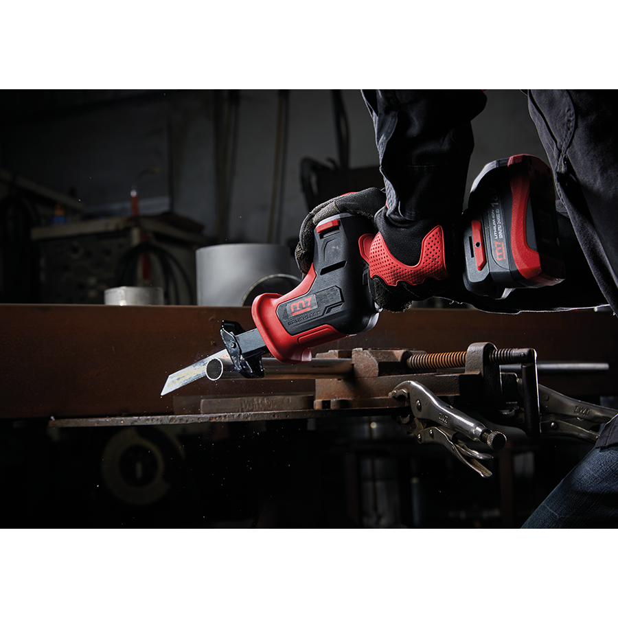 M7 Power-Werkzeuge - Akku-Säbelsäge 18V  5Ah mit Ladegerät + 2 Akku + BA80129 DRS102AB