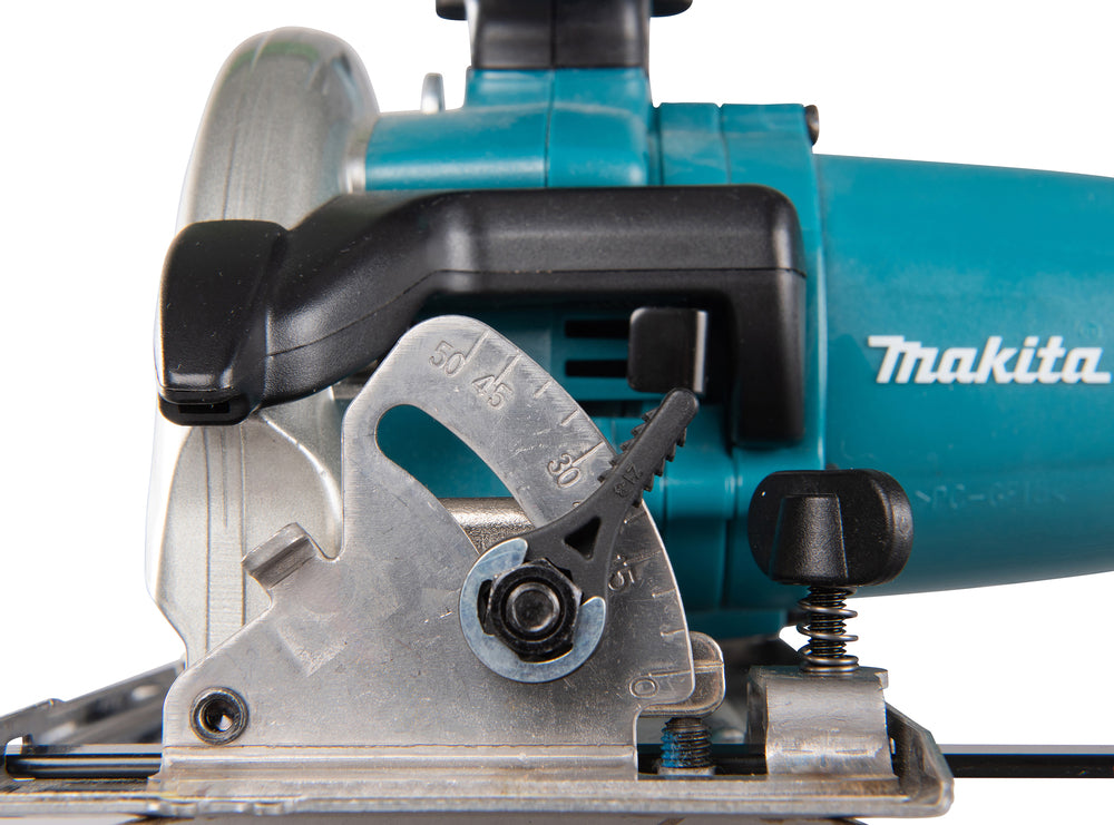 Makita Akku-Handkreissäge 136 mm – kompakt, handlich & mit LED - DSS501RTJ
