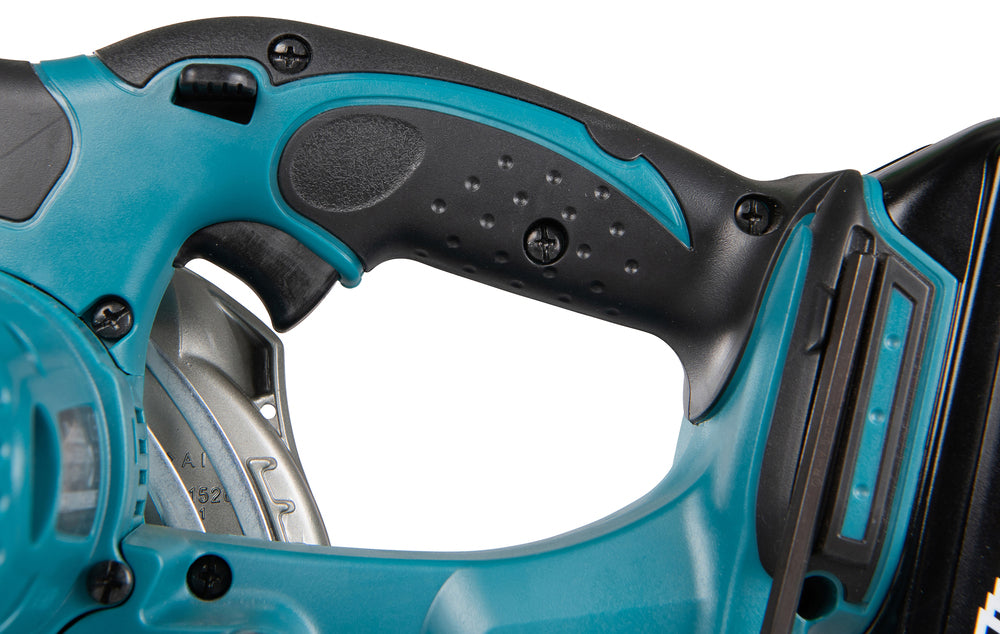 Makita Akku-Handkreissäge 136 mm – kompakt, präzise & mit LED - DSS501Z