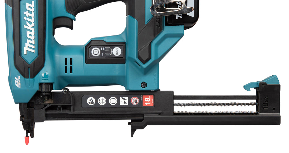 Makita DST630 Akku-Tacker – 18 V, pneumatischer Schlagmechanismus, 18 Ga Klammern bis 38 mm - DST630Z