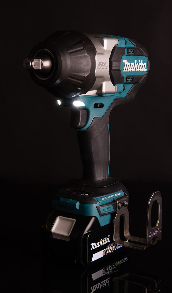 Makita Akku-Schlagschrauber 18V – 1/2", 1.000 Nm, 3 Stufen, LED & Bremse - DTW1002RTJ