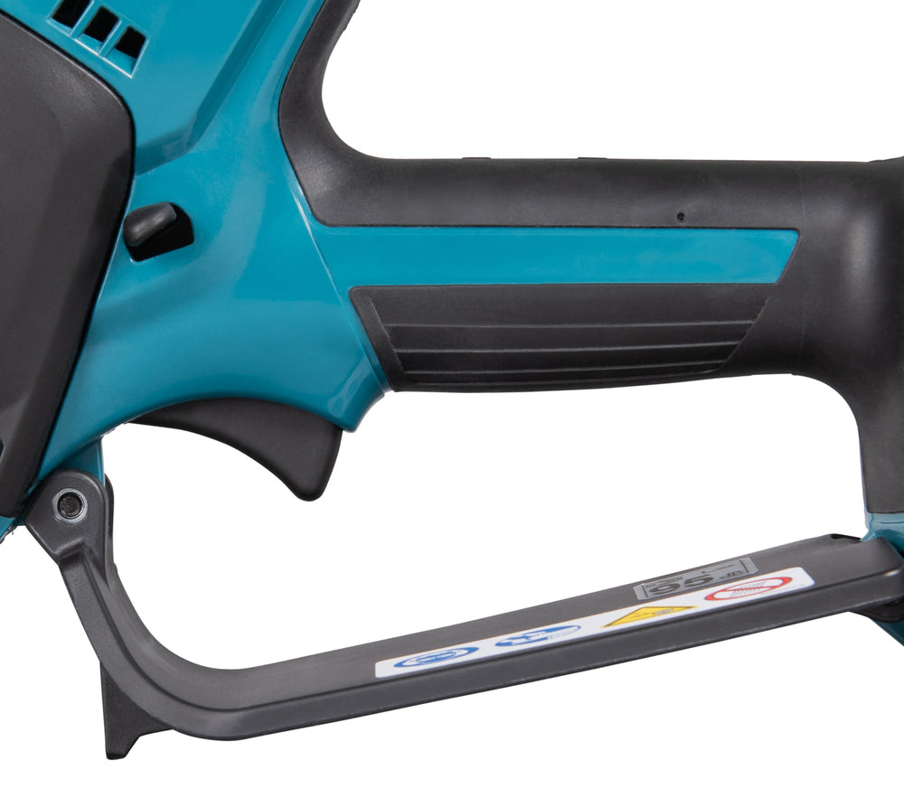 Makita Akku-Astsäge – kompakt, bürstenlos & werkzeugloser Kettenwechsel - DUC101RX06