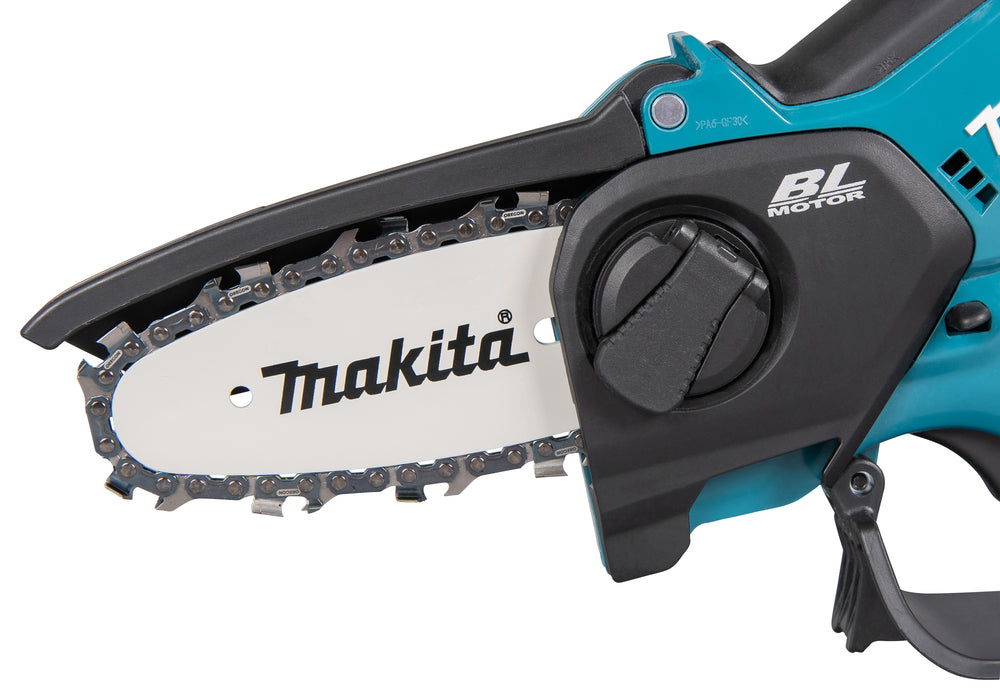 Makita Akku-Astsäge – kompakt, bürstenlos & werkzeugloser Kettenwechsel - DUC101RX06