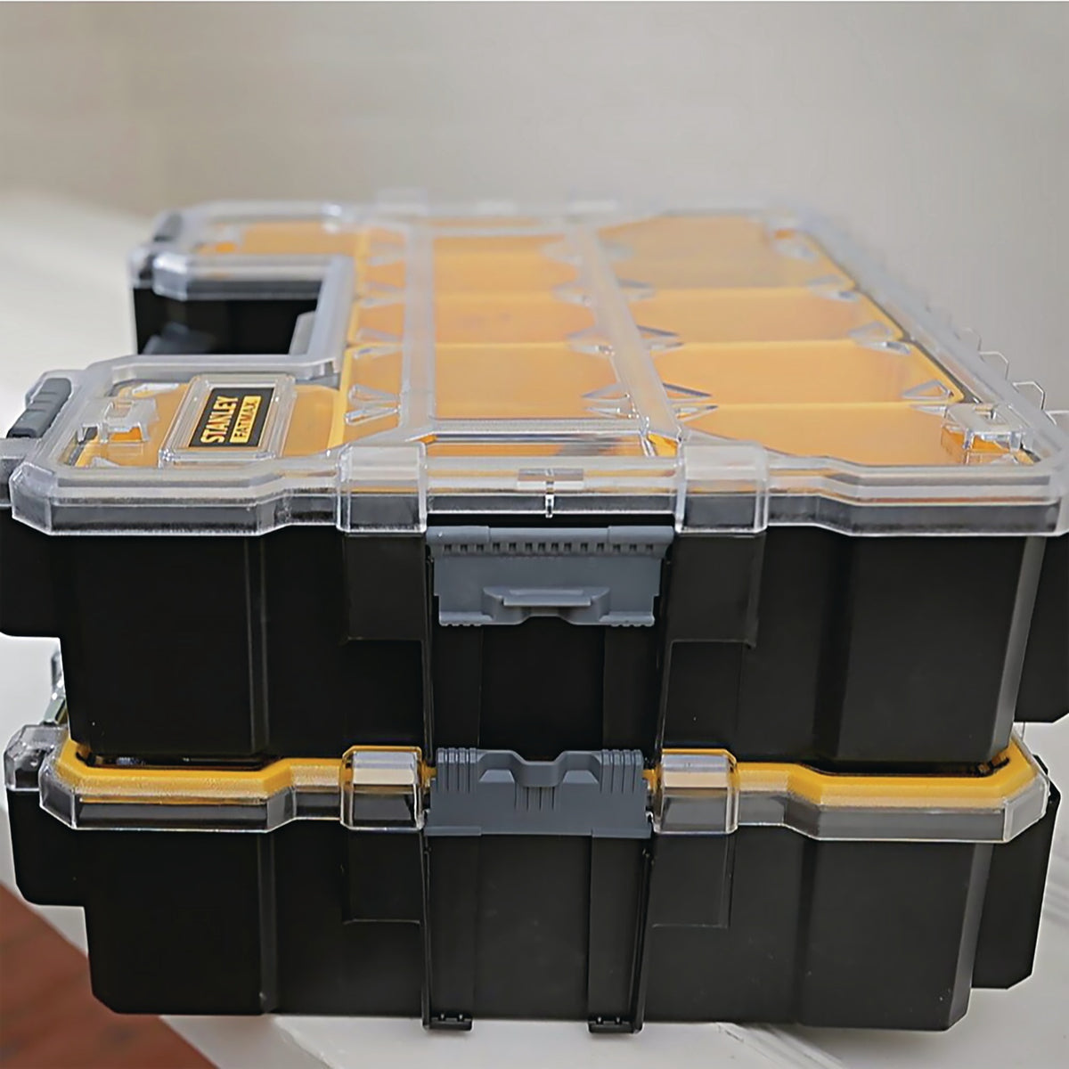STANLEY Sortimentskasten FatMax 446x357x116 mm mit 10 Fächern und IP53 Spritzwasserschutz