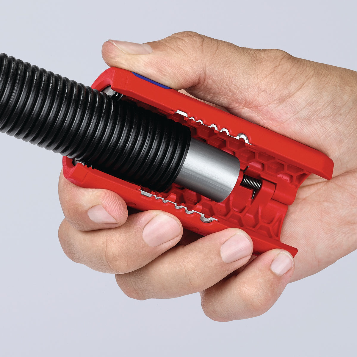 KNIPEX Abmantelungswerkzeug TwistCut 100 mm für Wellrohre und Litzen 0,2–4 mm²