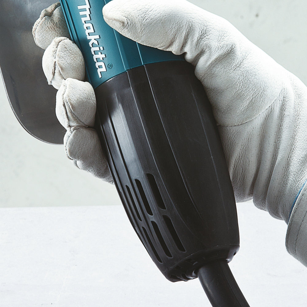 Makita Blechschere – präzise Schnitte mit kleinem Radius - JS1602J