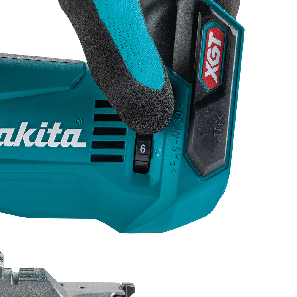 Makita Akku-Pendelhubstichsäge – kompakt, stabil & mit Dimmfunktion - JV002GZ