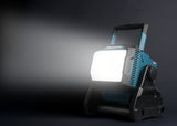 Makita LED-Akku-Baustrahler – 40 LEDs, 3 Helligkeitsstufen & IP65 (XGT 40V max.) - ML005G