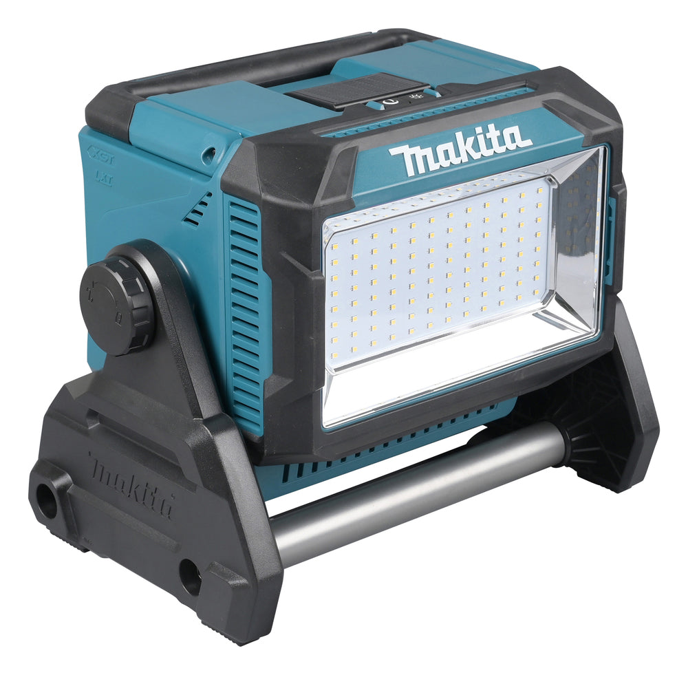 Makita LED-Akku-Baustrahler – 10.000 Lumen, 96 LEDs, IP65 & Dual-Akkuschacht (XGT/LXT) - ML009G