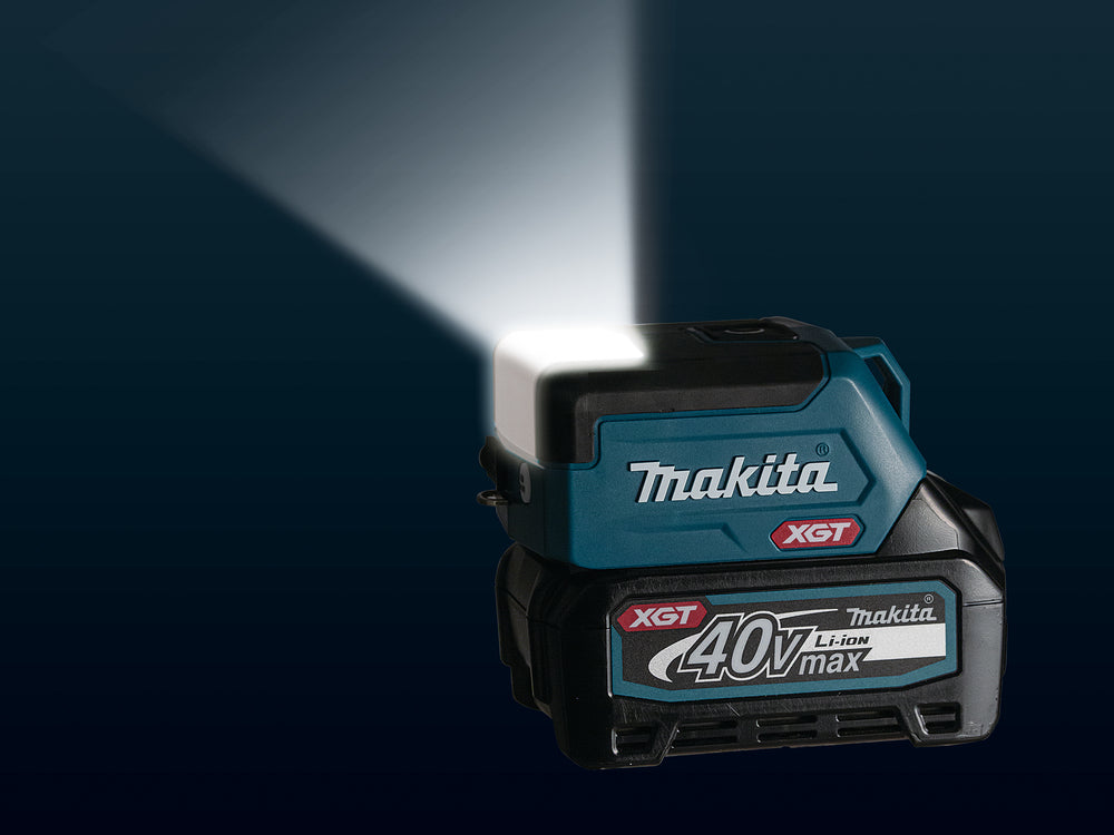 Makita LED-Akku-Taschenlampe – 3 Leuchtmodi, USB-Port & kompaktes Design (XGT 40V max.) - ML011G