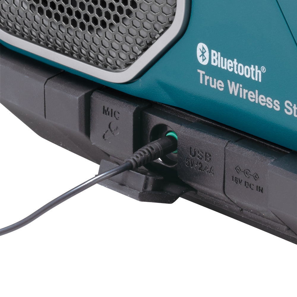 Makita Bluetooth-Lautsprecher – kraftvoller Sound, Mikrofonbuchse, bis 10 Geräte koppelbar - MR014GZ