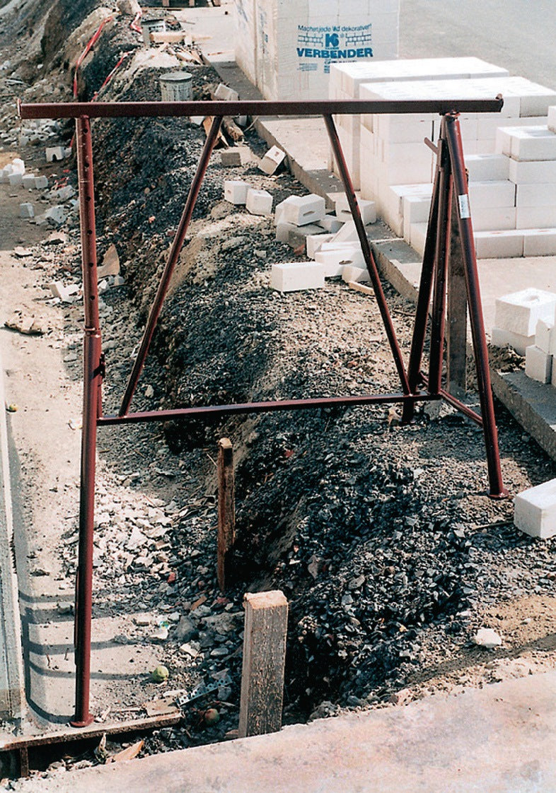 MÜBA Stahlrohr-Gerüstbock lackiert 120x75 cm mit Pfostenhalterung, höhenverstellbar bis 130 cm, 1500 kg