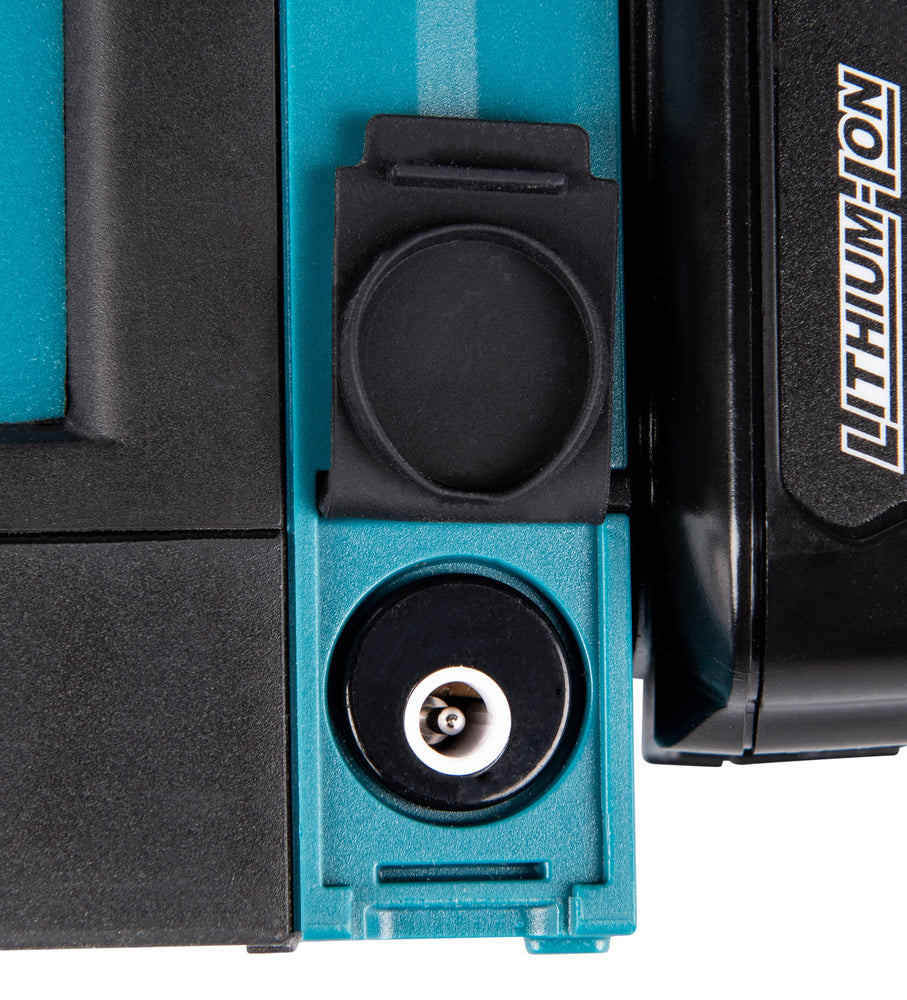 Makita Akku-Kreuzlinienlaser – rote Linien, selbstnivellierend, IP54 & 40 h Laufzeit - SK105DZ