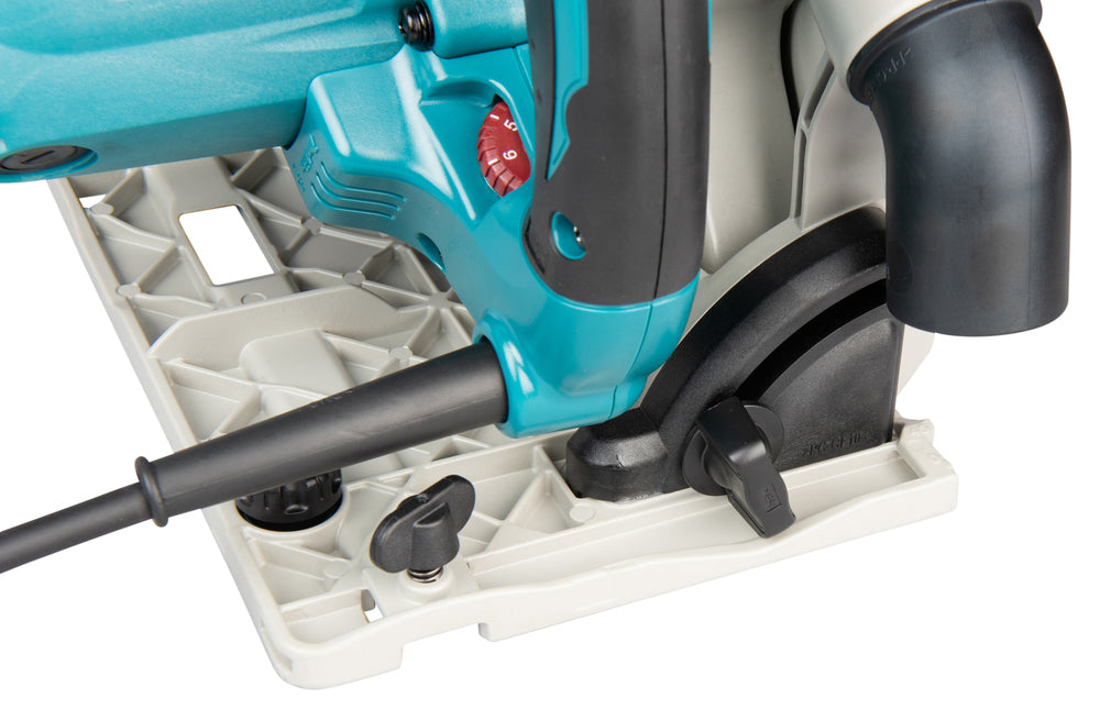 Makita Tauchsäge – regelbare Drehzahl 2.200–6.400 min⁻¹, kompatibel mit Führungsschiene - SP6000J1