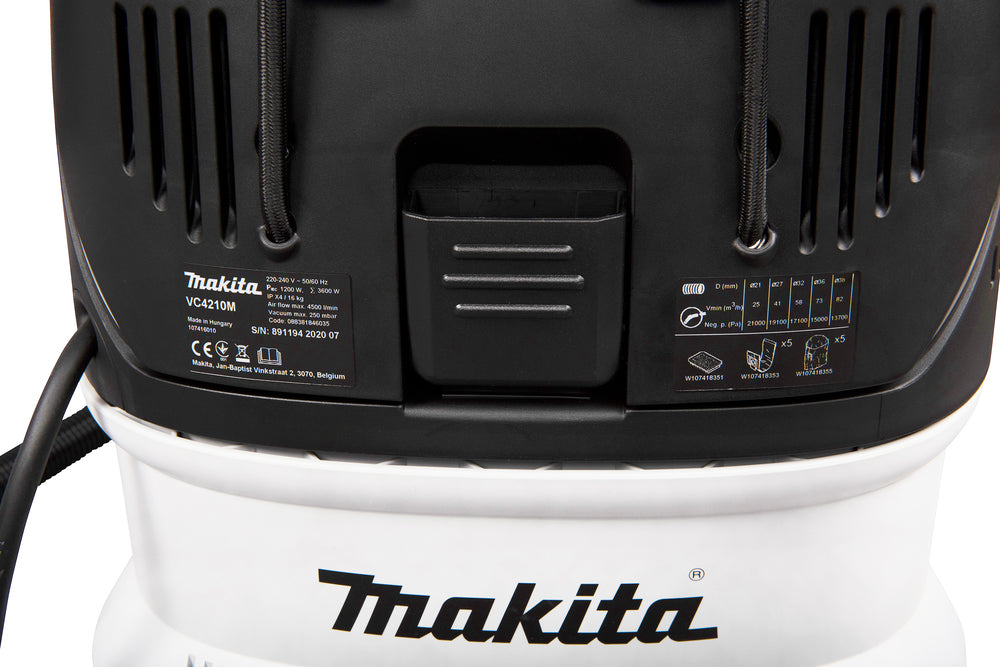 Makita Nass- und Trockensauger Staubklasse M – mit Automatik-Start & 42L Tank - VC4210M