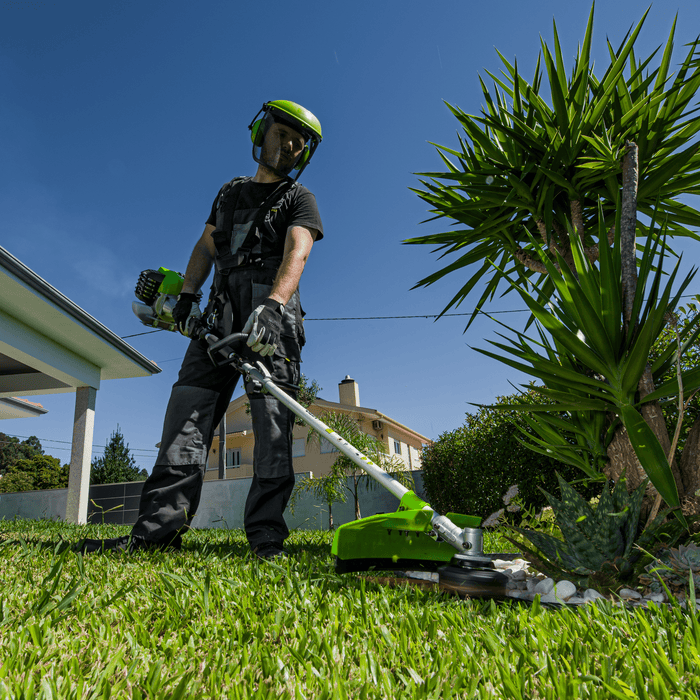 VITO Benzin-Multifunktionsgerät, Multitool 4-in-1 52cc - Freischneider, Grasschneider, Heckenschere, Kettensäge, Baumsäge, Gartenpflegeset - VIRMF52