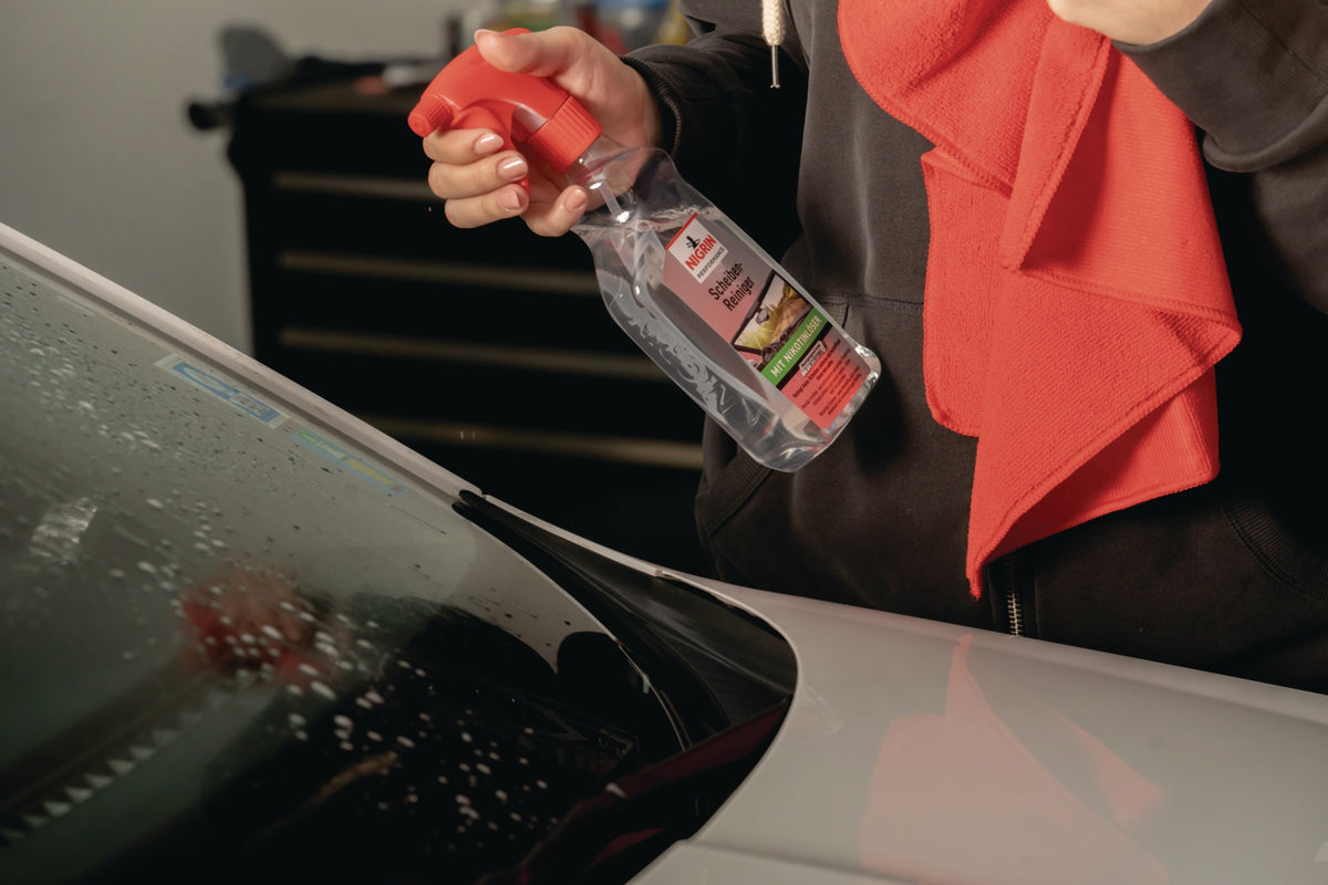 NIGRIN Scheiben-Reiniger Performance 500 ml Sprühflasche – 6er Pack, streifenfreie Autoscheiben-Reinigung
