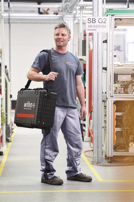 Wiha Werkzeugsortiment XL 2 electric 41-teilig für Elektriker – isoliert, geprüft, mit Werkzeugkoffer