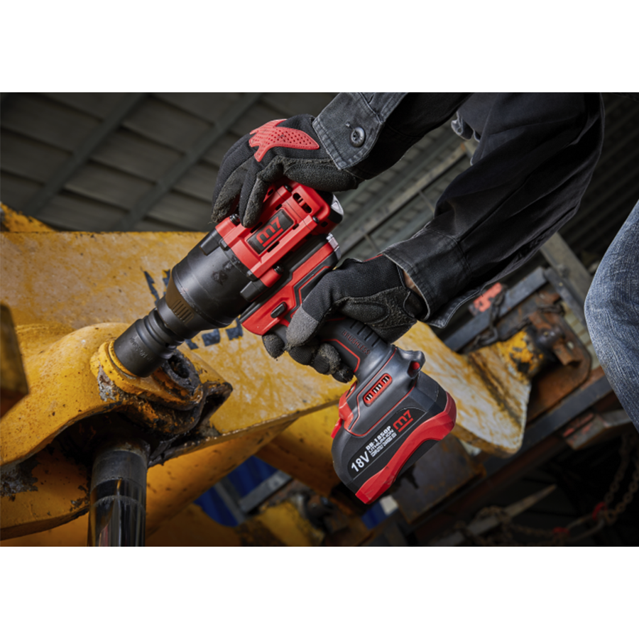 M7 Power-Werkzeuge - 3/4" Akku-Schlagschrauber 18V 5Ah 1900Nm mit Ladegerät + 2 Akku DW601A