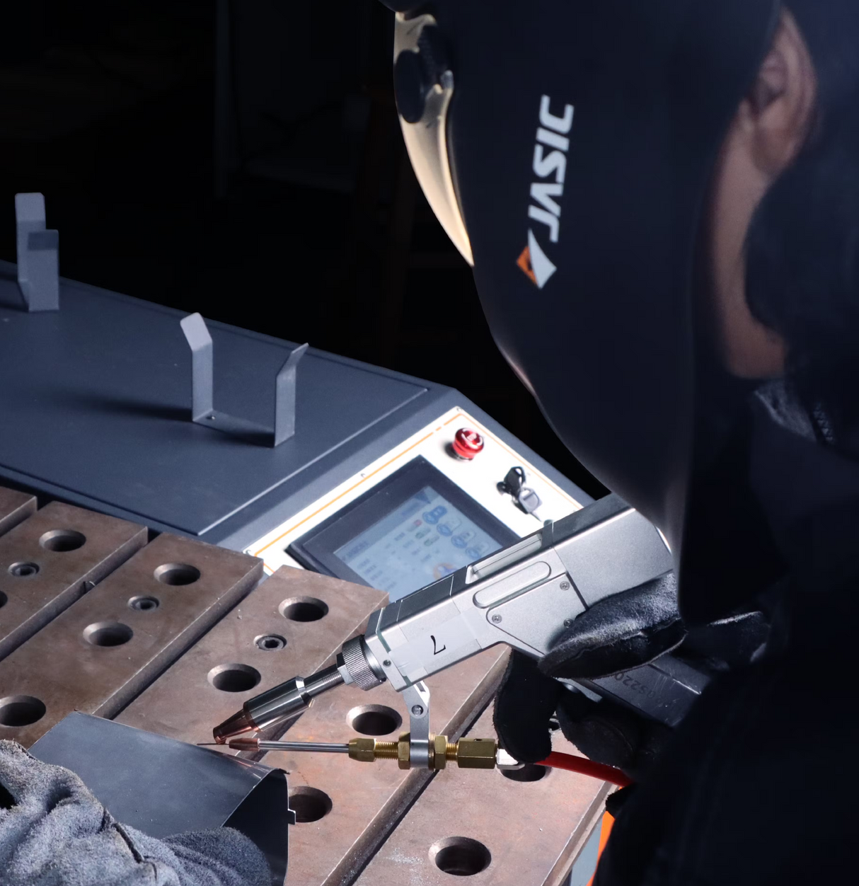 Jasic LS-20000F-D 2000W Laserschweißgerät mit doppeltem Drahtvorschub - Laser Schweißgerät - LS20000FD